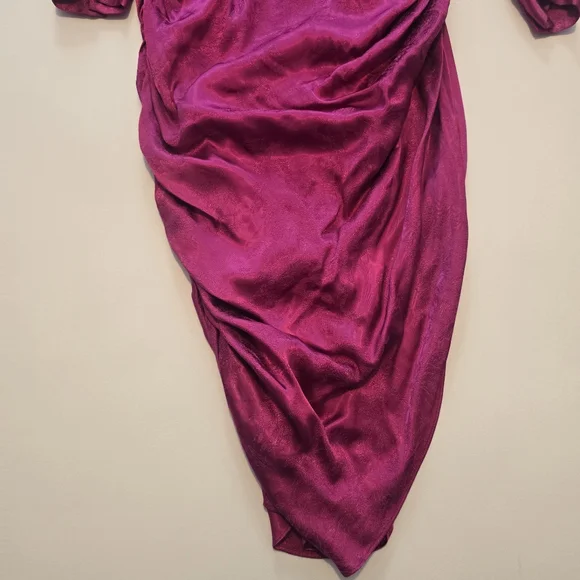 One33 Social Twist Front Cocktail Dress - Picture 2 of 11